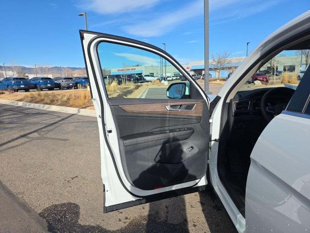 New 2026 Opal White Pearl Volkswagen 2.0T SEL image 9
