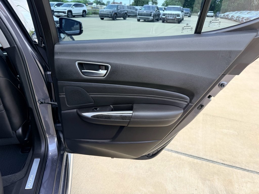Used 2018 Crystal Black Pearl Acura w/Advance Pkg image 25
