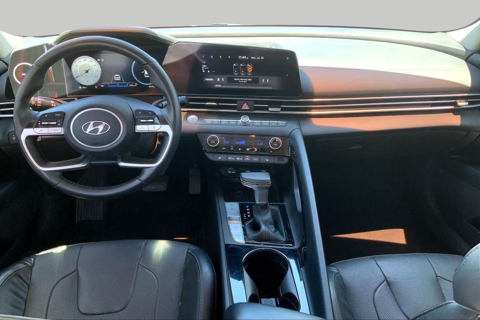 Used 2021 Lava Orange Hyundai Limited image 15