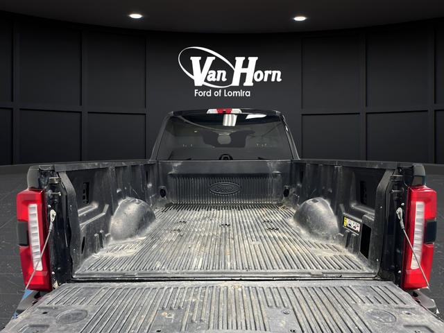 Used 2024 Agate Black Metallic Ford XLT image 25