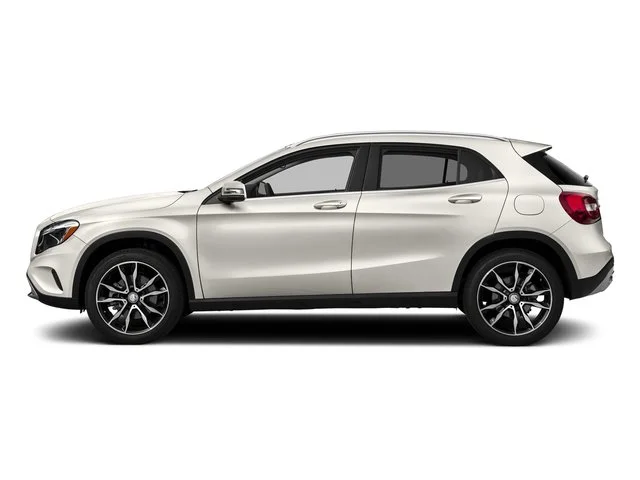 Used 2017 Cirrus White Mercedes-Benz GLA 250 image 3