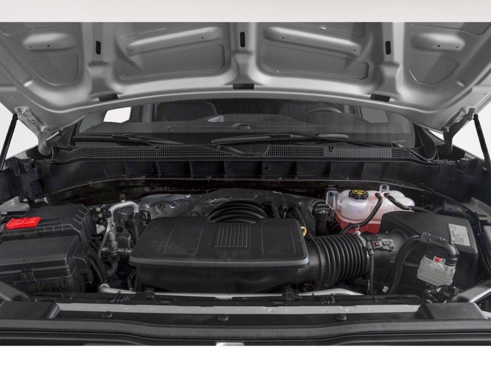 Used 2021 Summit White Chevrolet Custom image 9