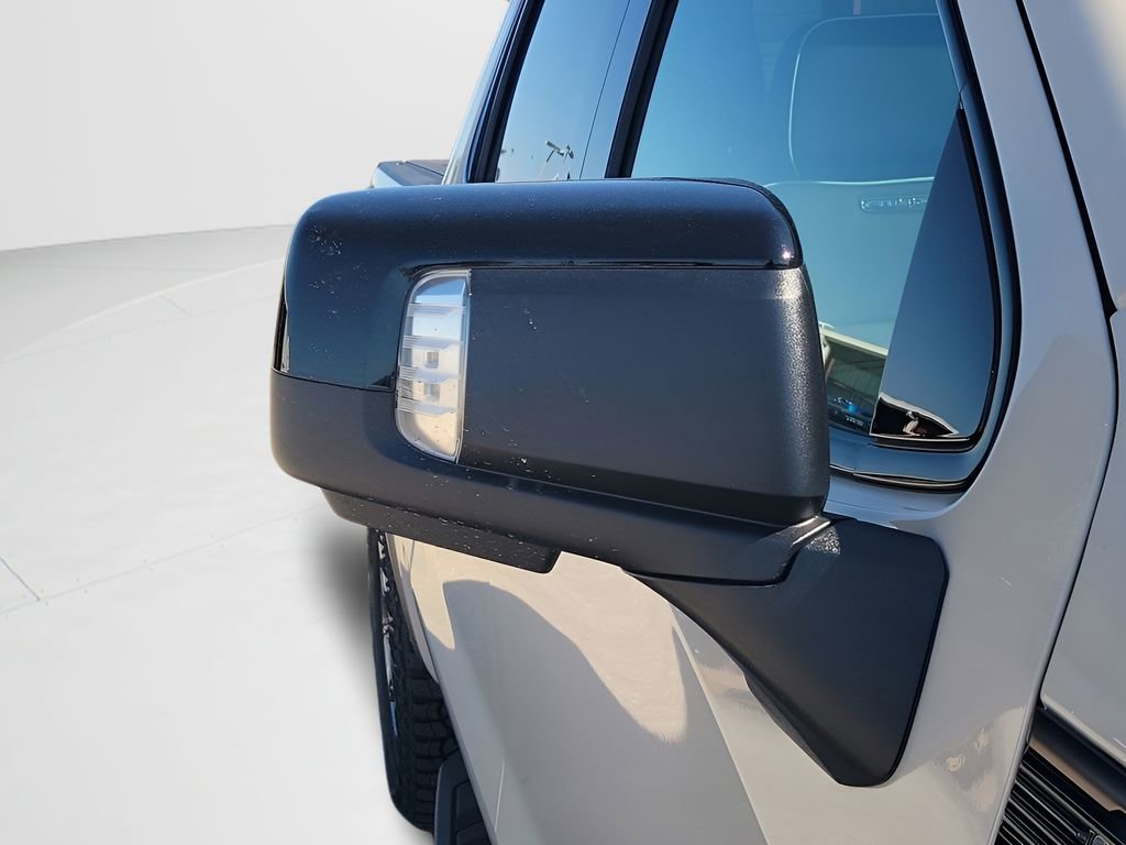 2026 GMC Sierra 1500 AT4X - Photo 21