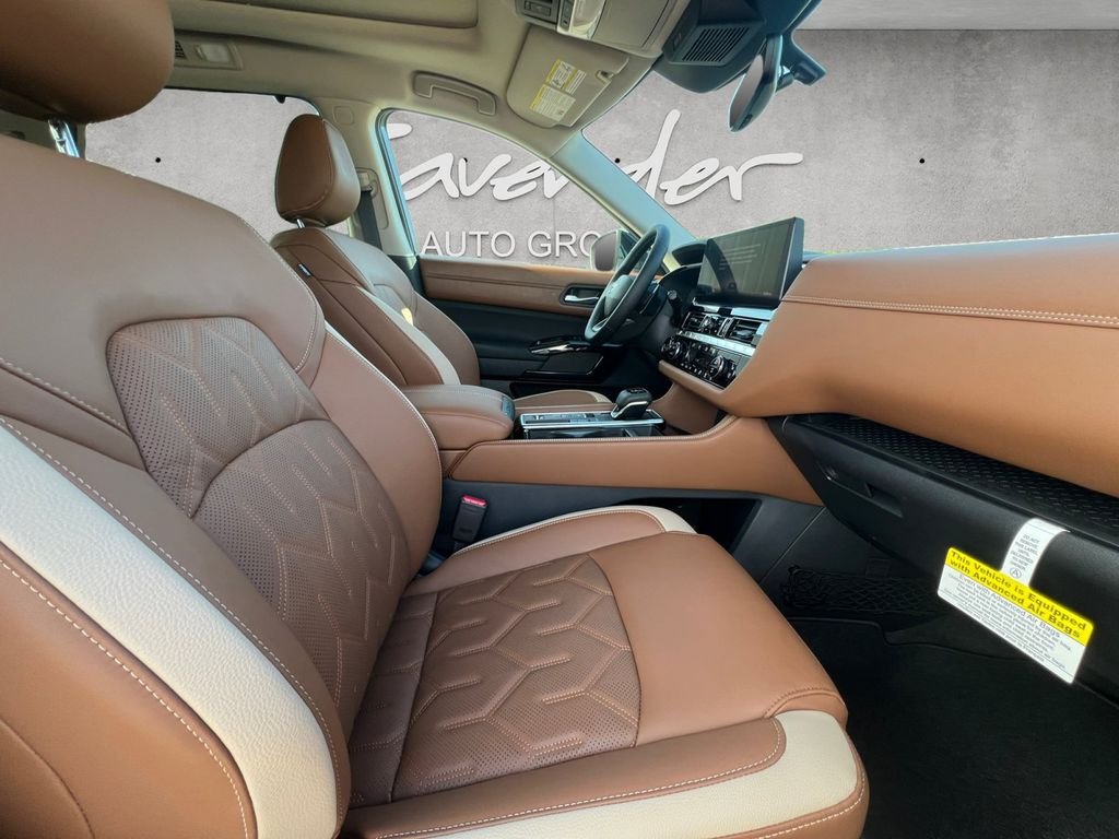 New 2026 Gun Metallic Nissan Platinum image 25