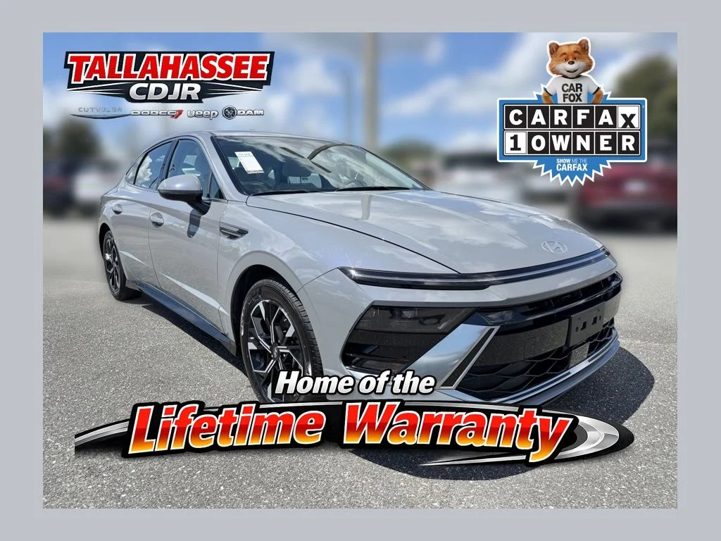 Used 2024 Blue Hyundai SEL image 1