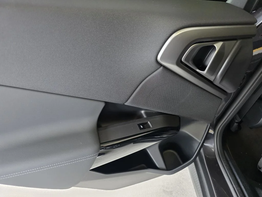 New 2026 Dark Graphite Metallic BMW 30 xDrive image 14