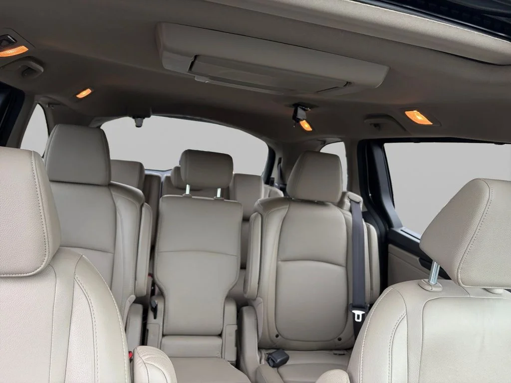 Used 2019  Honda EX-L image 18