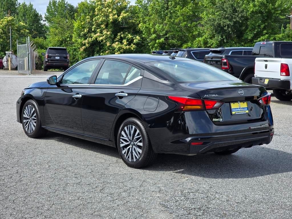 Used 2025 Black Nissan 2.5 SV image 24