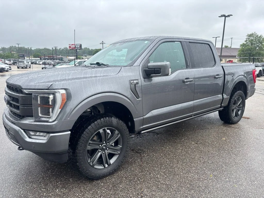 Used 2023 Gray Ford Lariat image 5
