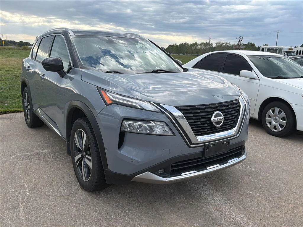 Certified Used 2021 Solid Gray / Black Nissan Platinum image 2