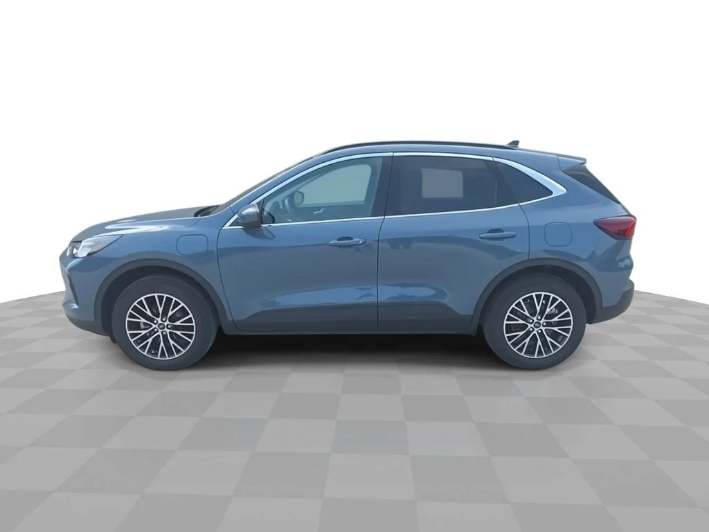 Used 2025 Blue Ford Base image 5