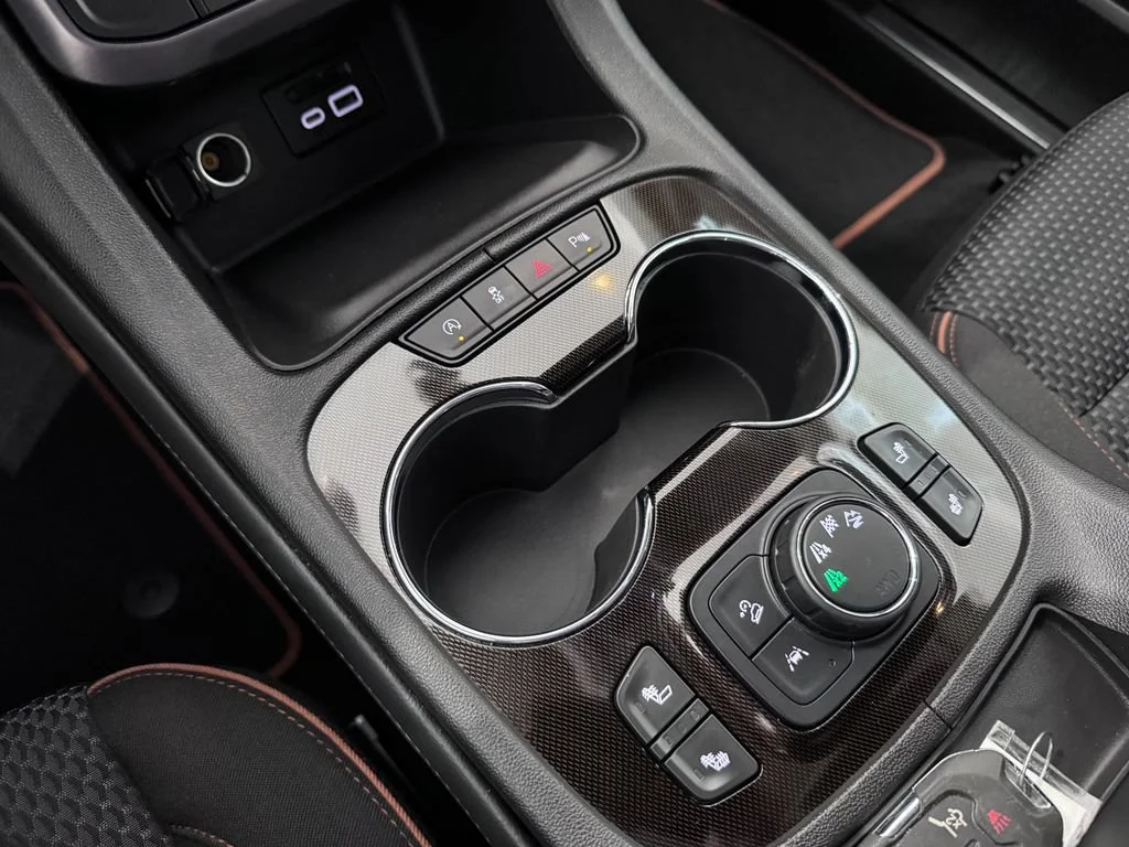 2023 GMC Acadia AT4 - Photo 24