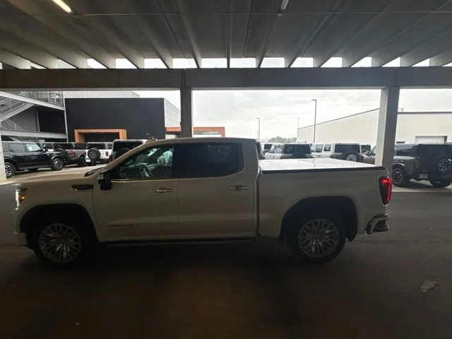 Used 2019 White GMC Denali image 6