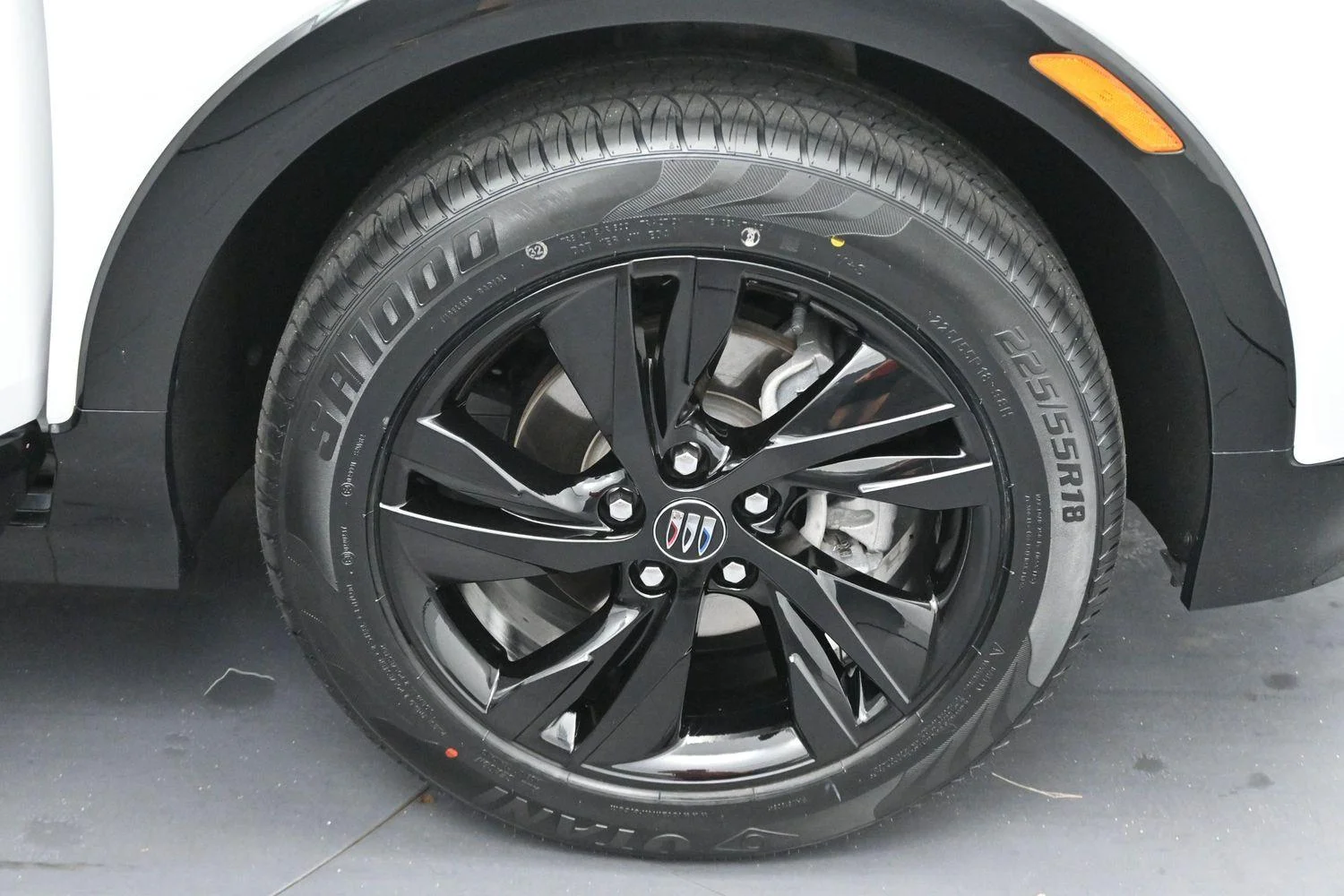 Used 2024  Buick Sport Touring image 28