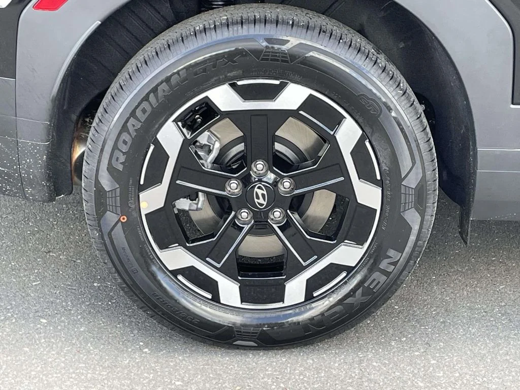 New 2026 Black Hyundai SEL image 7
