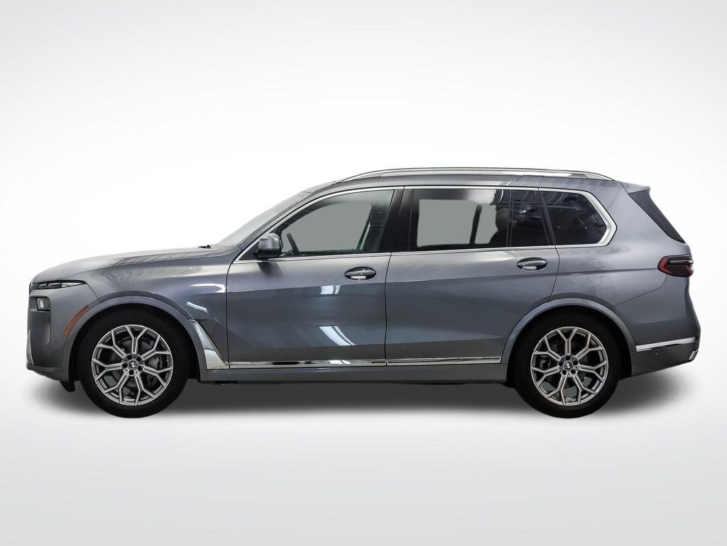 Used 2024 Gray Metallic BMW xDrive40i image 2