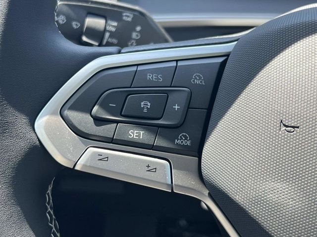 New 2026 Black Volkswagen 2.0T SE image 15