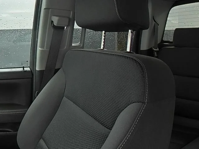 Used 2018 SILVER ICE METALLIC Chevrolet LT image 39