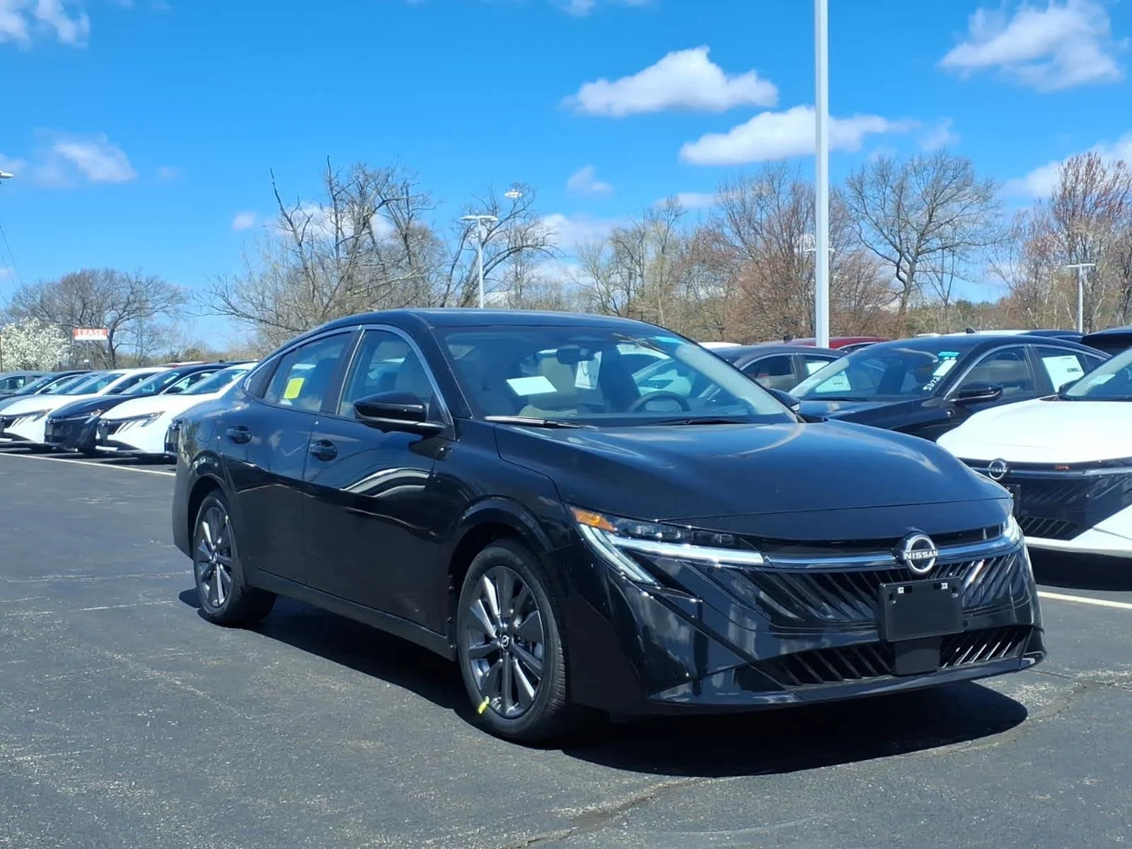 2026 Nissan Sentra SL - Photo 2