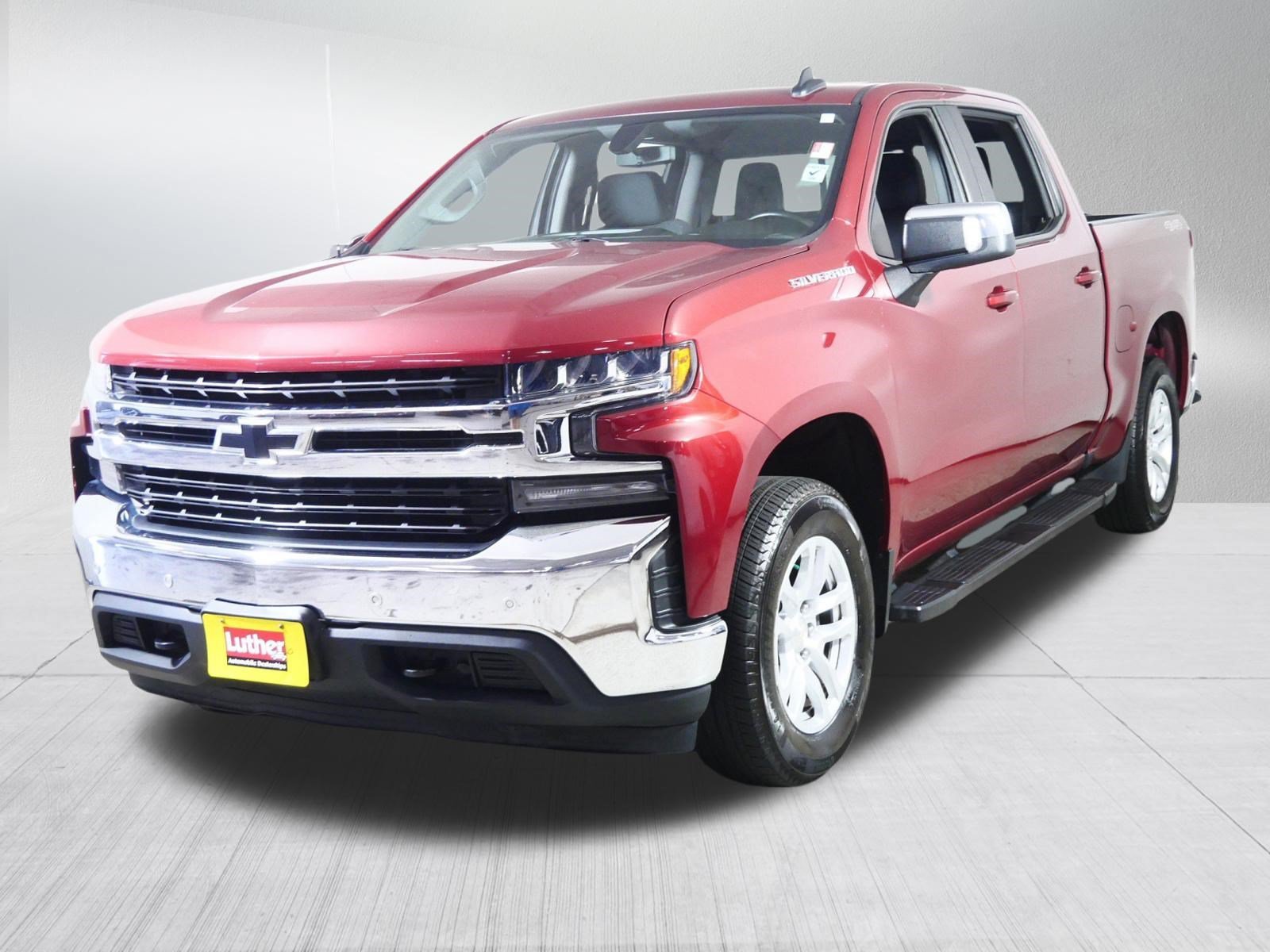 Used 2019 CAJUN RED TINTCOAT Chevrolet LT image 3