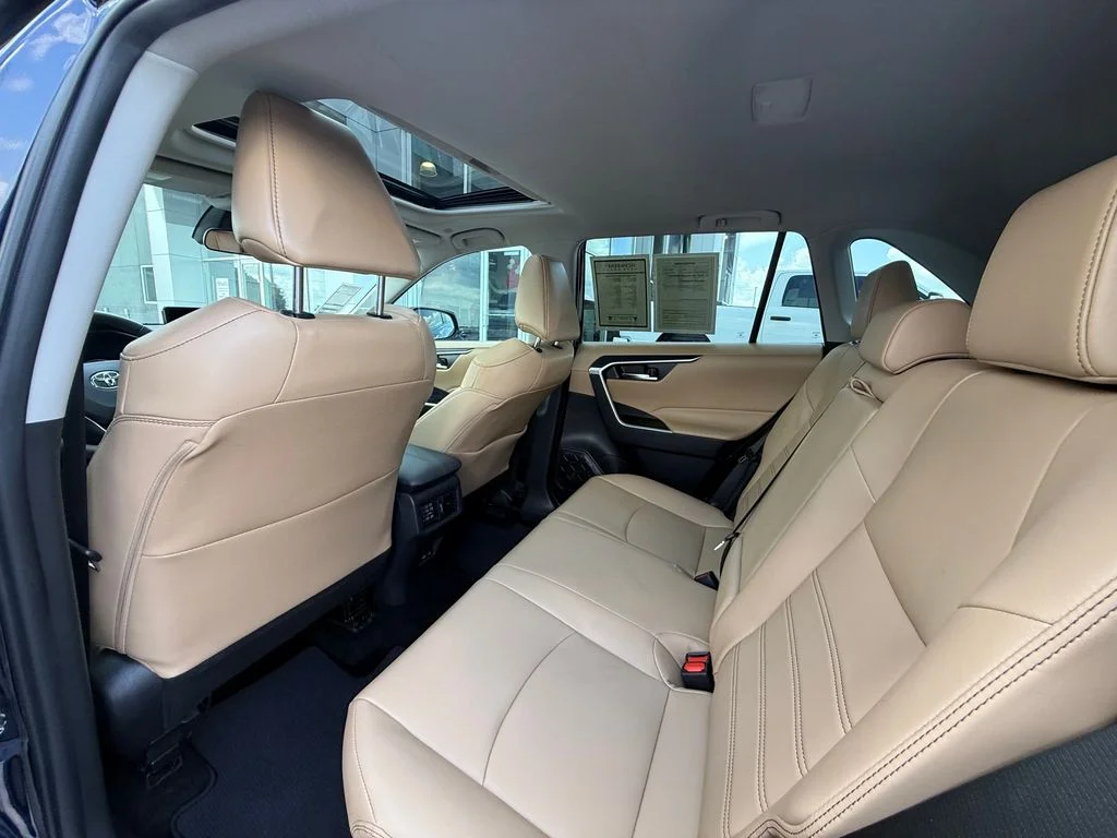 Used 2024 Blue Toyota XLE Premium image 23