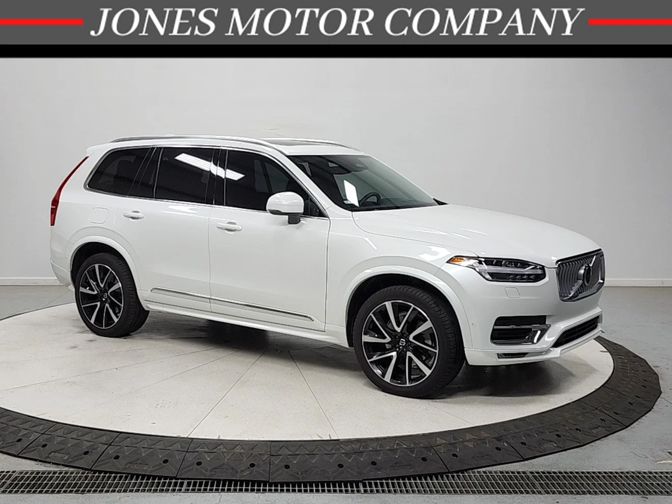 2024 Volvo XC90 B6 Ultimate 7-Seater Bright theme 4WD's photo