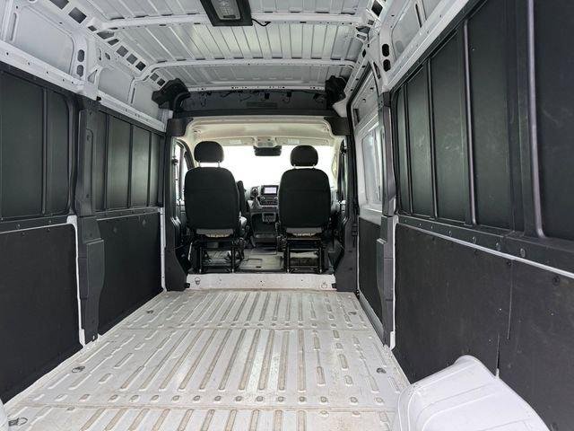 Used 2026 White RAM TRADESMAN image 12