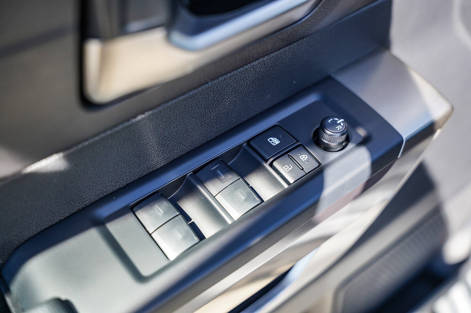 2026 Toyota Tundra SR5 - Photo 22