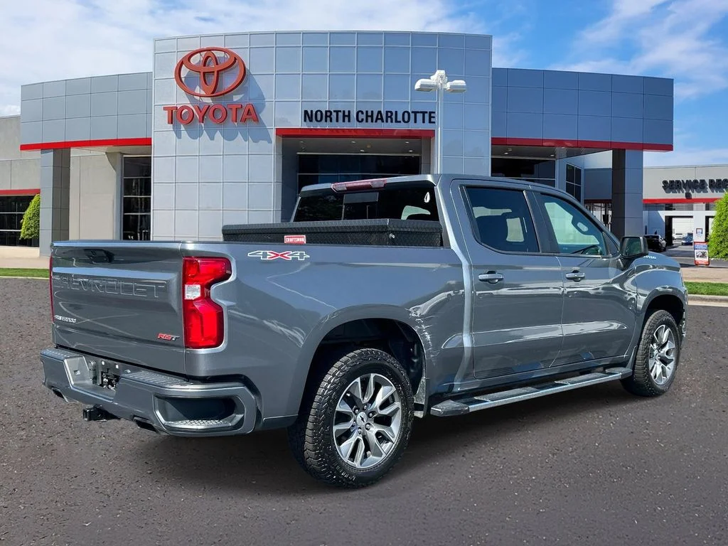 Used 2021 Gray Chevrolet RST image 7
