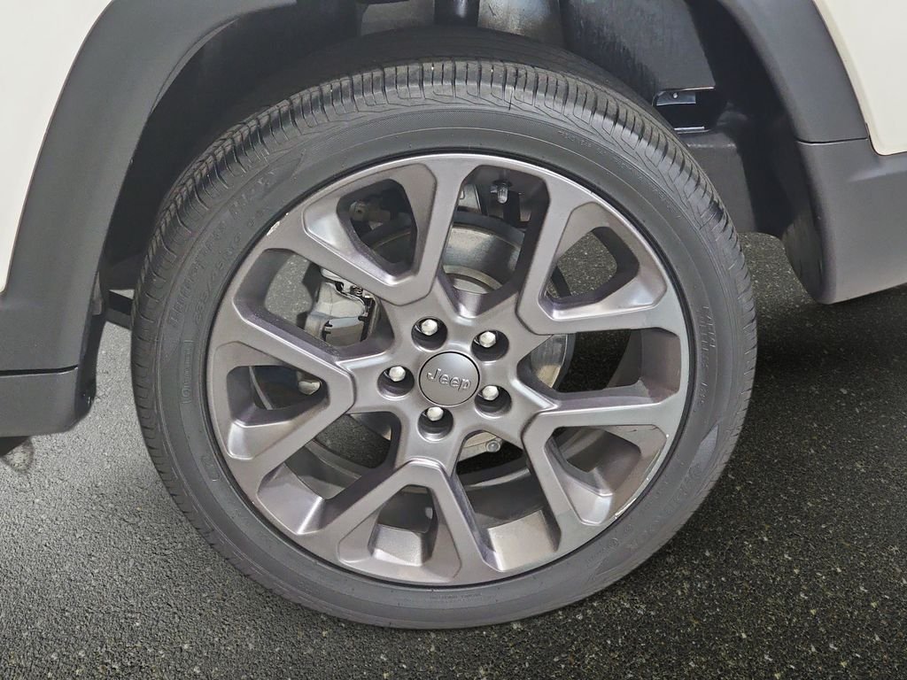 Used 2020 White Jeep High Altitude image 35