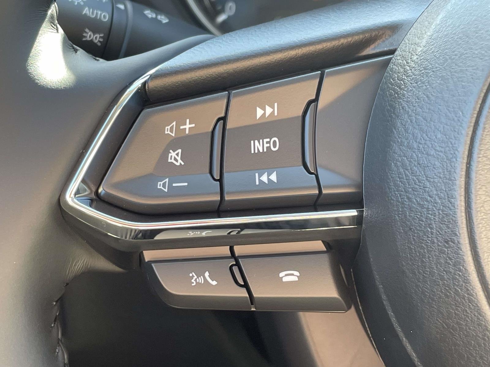 2025 Mazda CX-5 S Preferred package - Photo 22