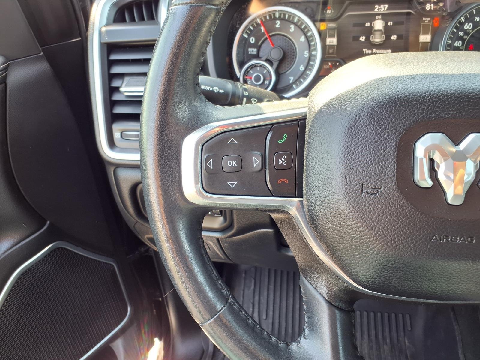 Used 2023 Diamond Black Crystal Pearl Coat RAM Laramie image 6