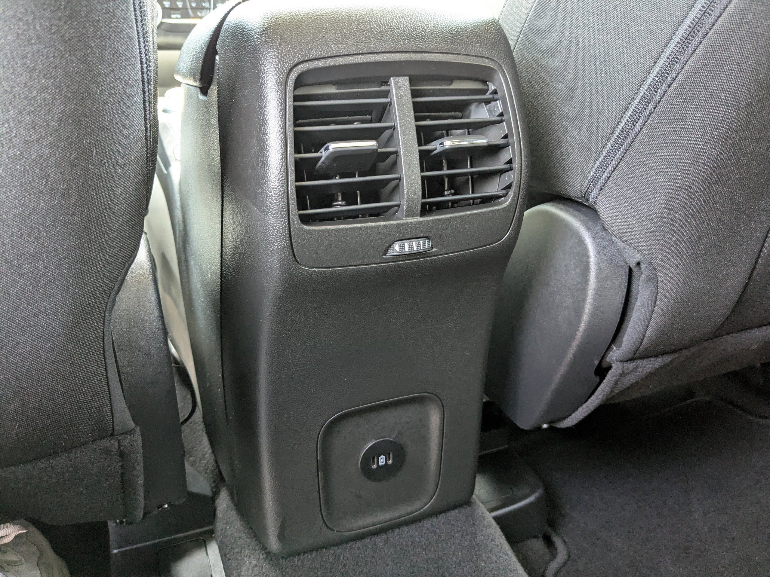 Used 2024  Ford Active image 15