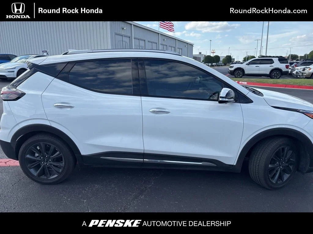 2022 Chevrolet Bolt EUV Premier's photo