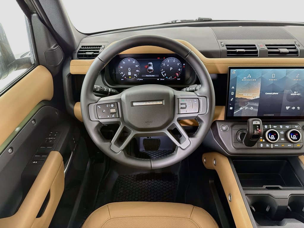 New 2026 Woolstone Green Land Rover X-Dynamic SE image 24