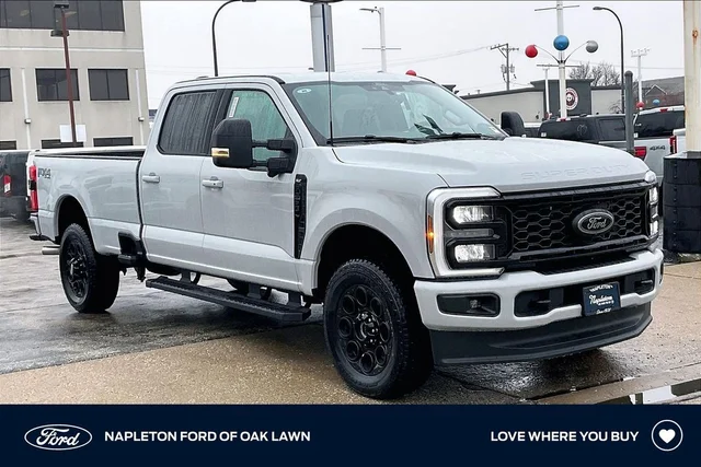 2026 Ford Super Duty F-350® XLT