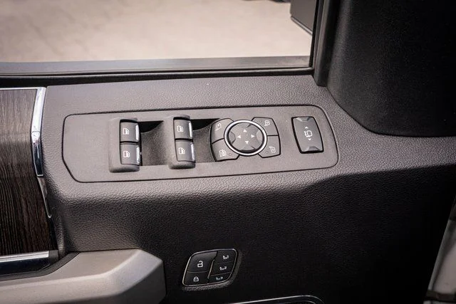 Used 2021 White Ford Lariat image 15