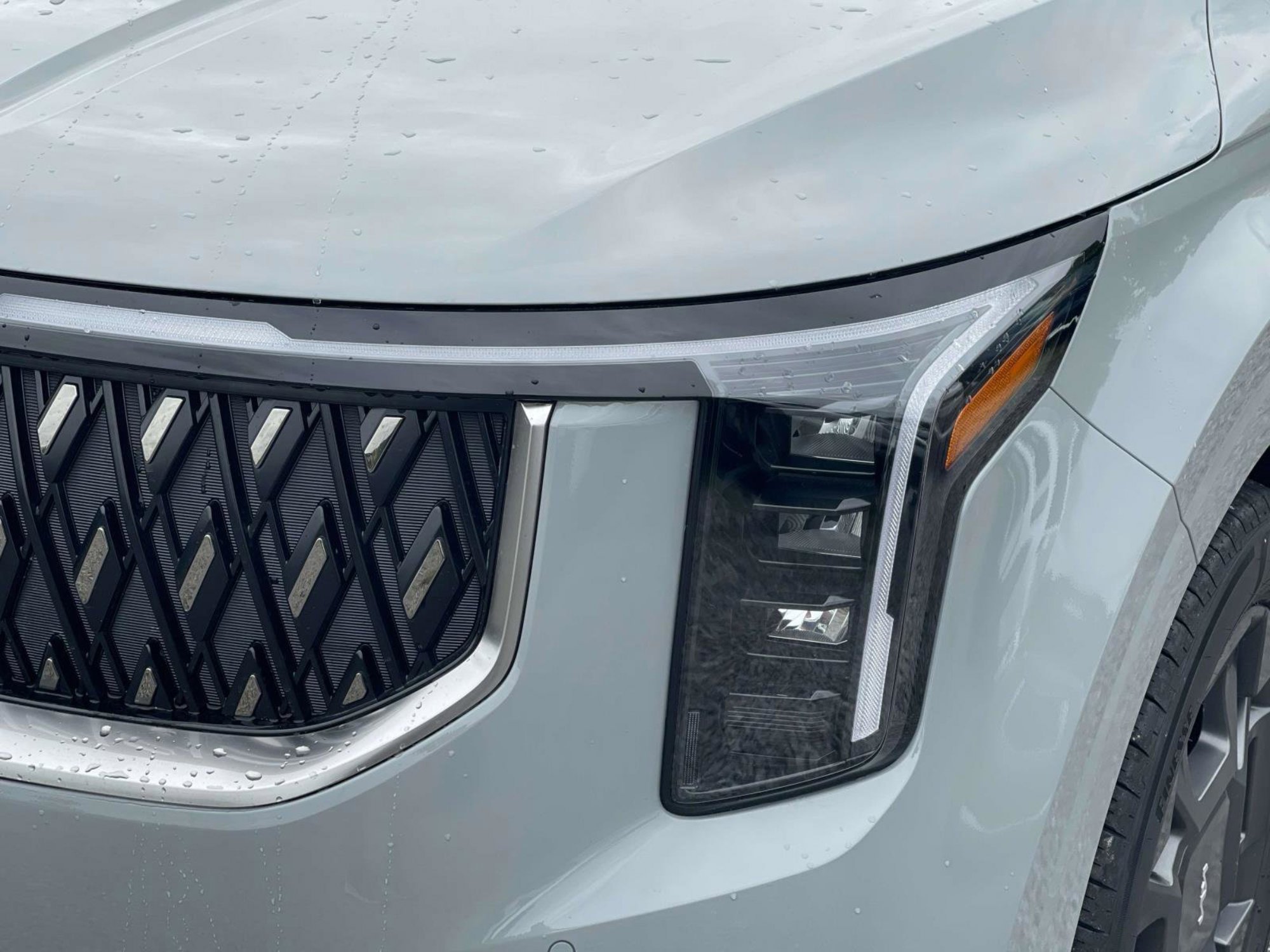 New 2026 Ceramic Silver Kia EX image 9