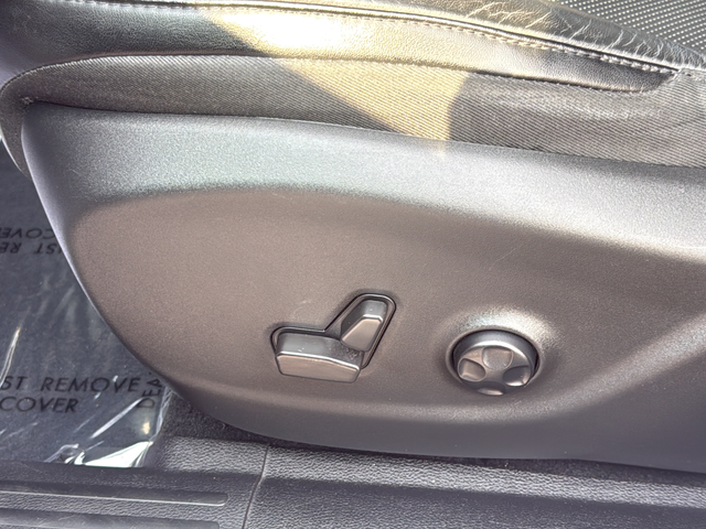 Used 2021 White Jeep Trailhawk image 11