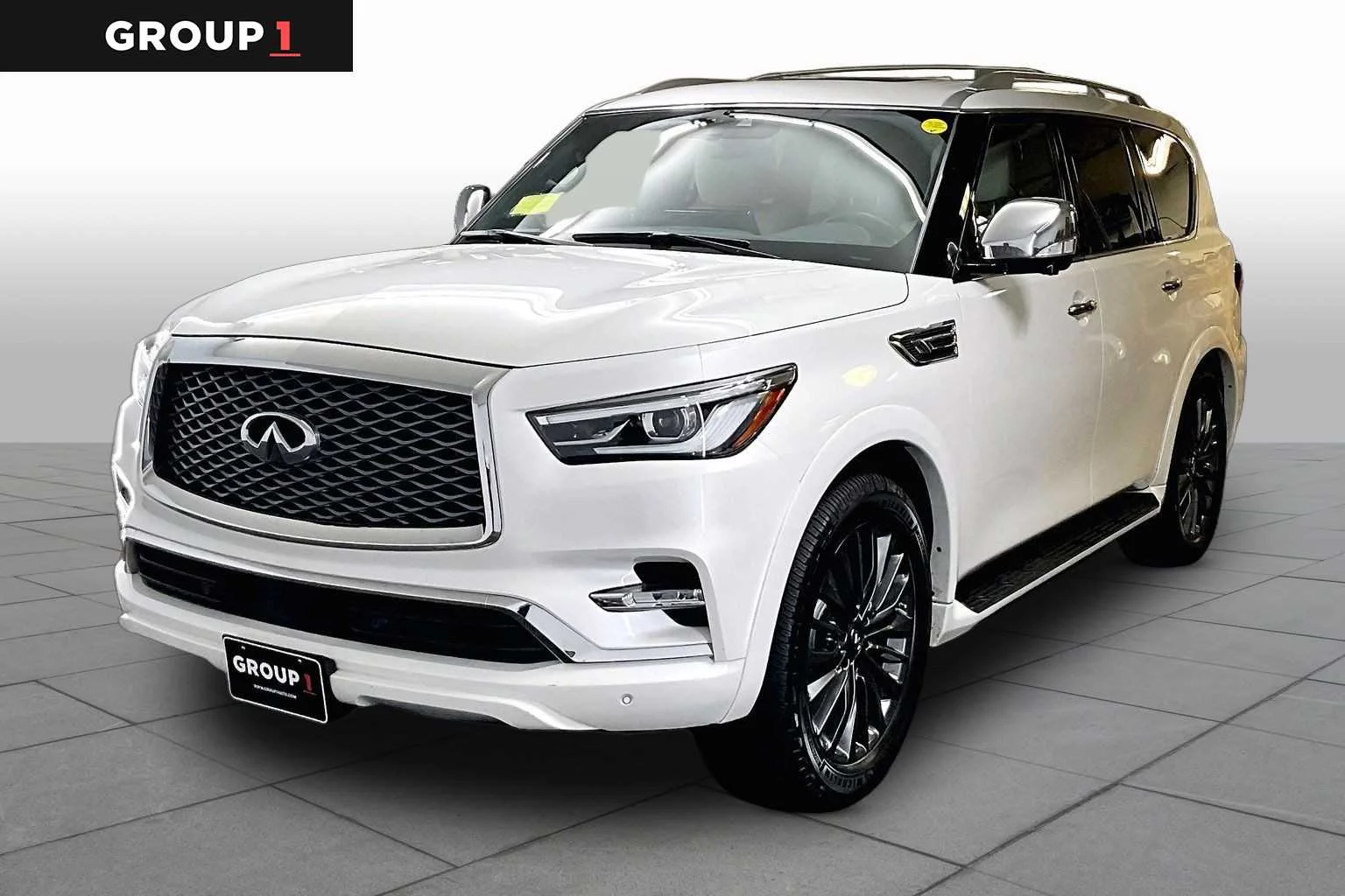 2022 INFINITI QX80 Sensory 4WD's photo
