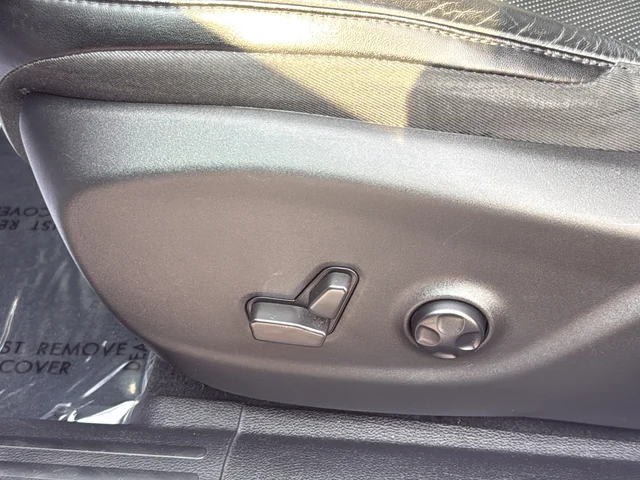 Used 2021 White Jeep Trailhawk image 11