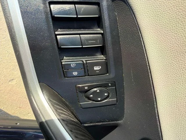 2019 Toyota RAV4 Limited - Photo 19