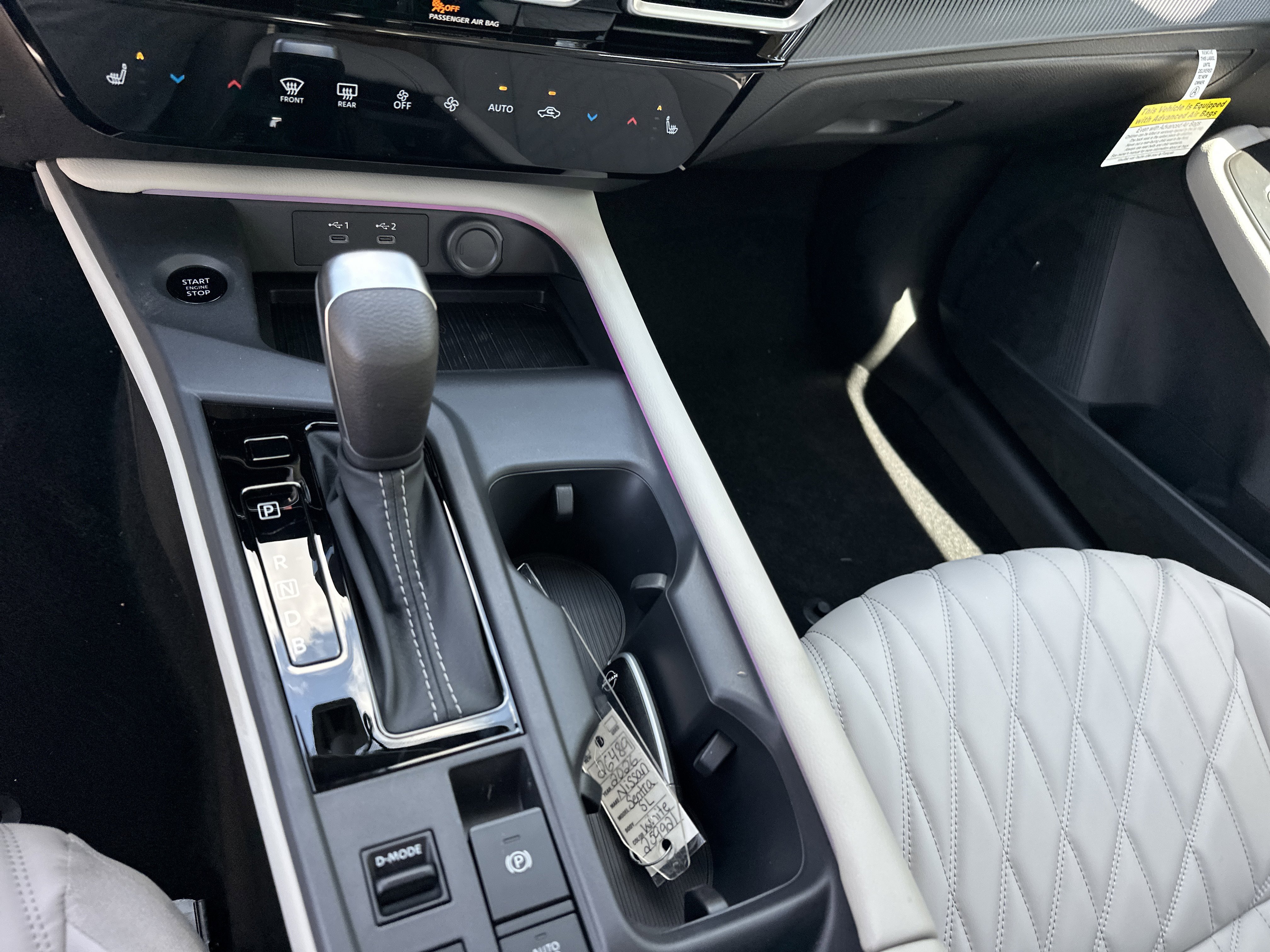 New 2026 Aspen White Tricoat Nissan SL image 33