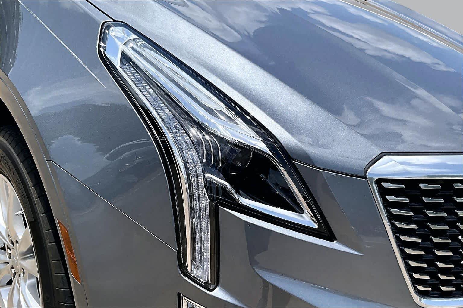 Used 2021 Satin Steel Metallic Cadillac FWD Luxury image 27