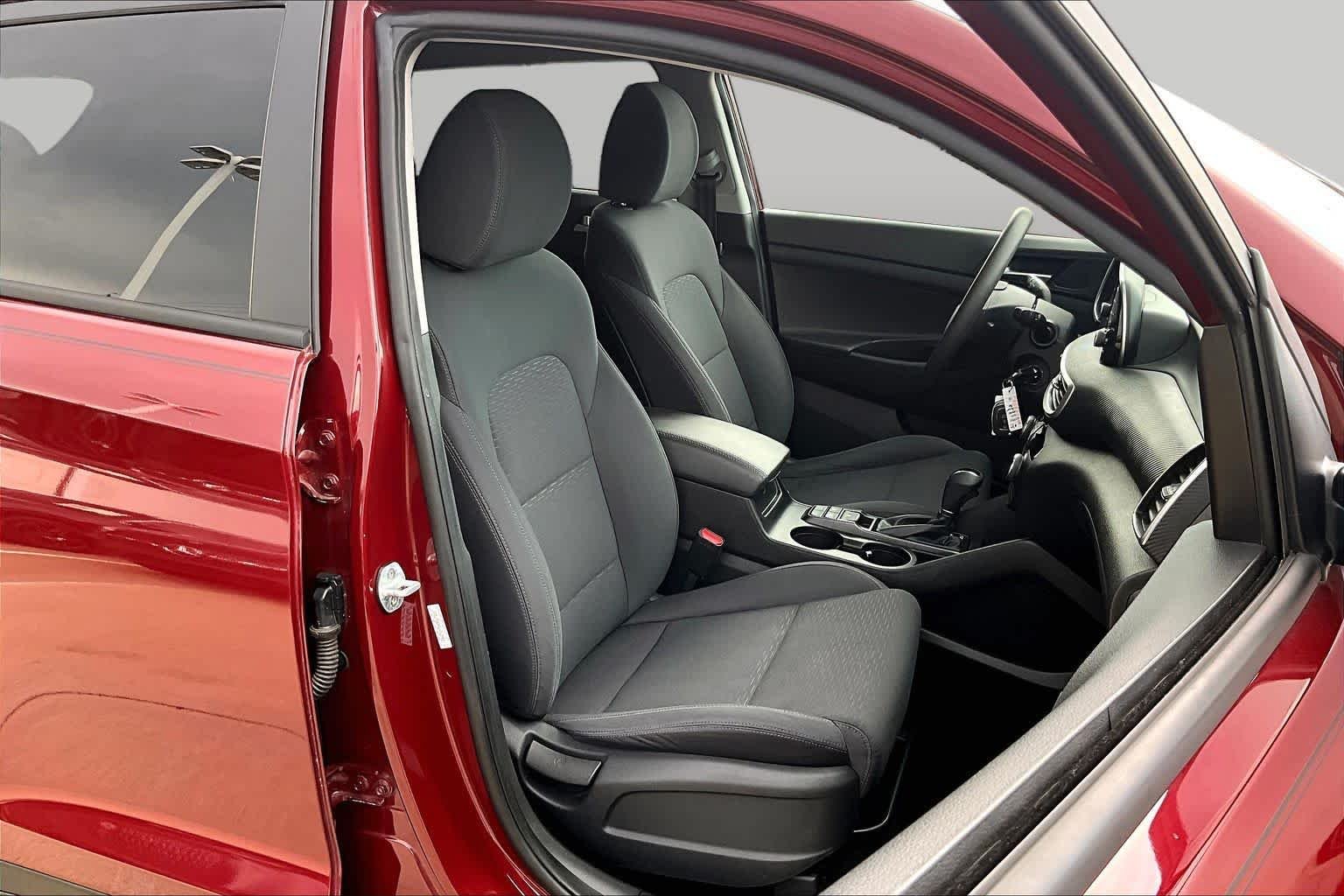 Used 2020 Gemstone Red Hyundai SE image 9