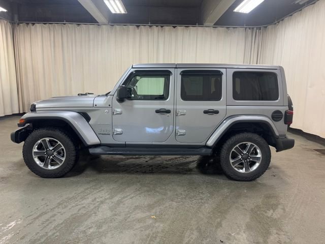 Used 2018 Gray Jeep Sahara image 8