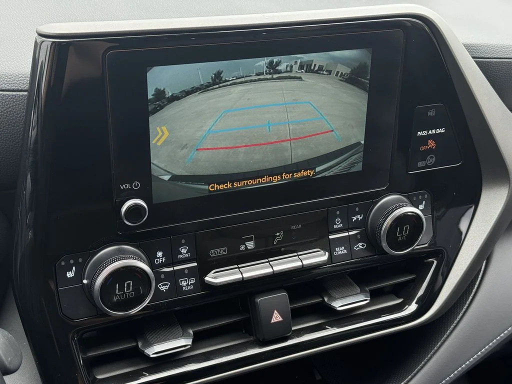 Used 2024 Silver Toyota XLE image 19