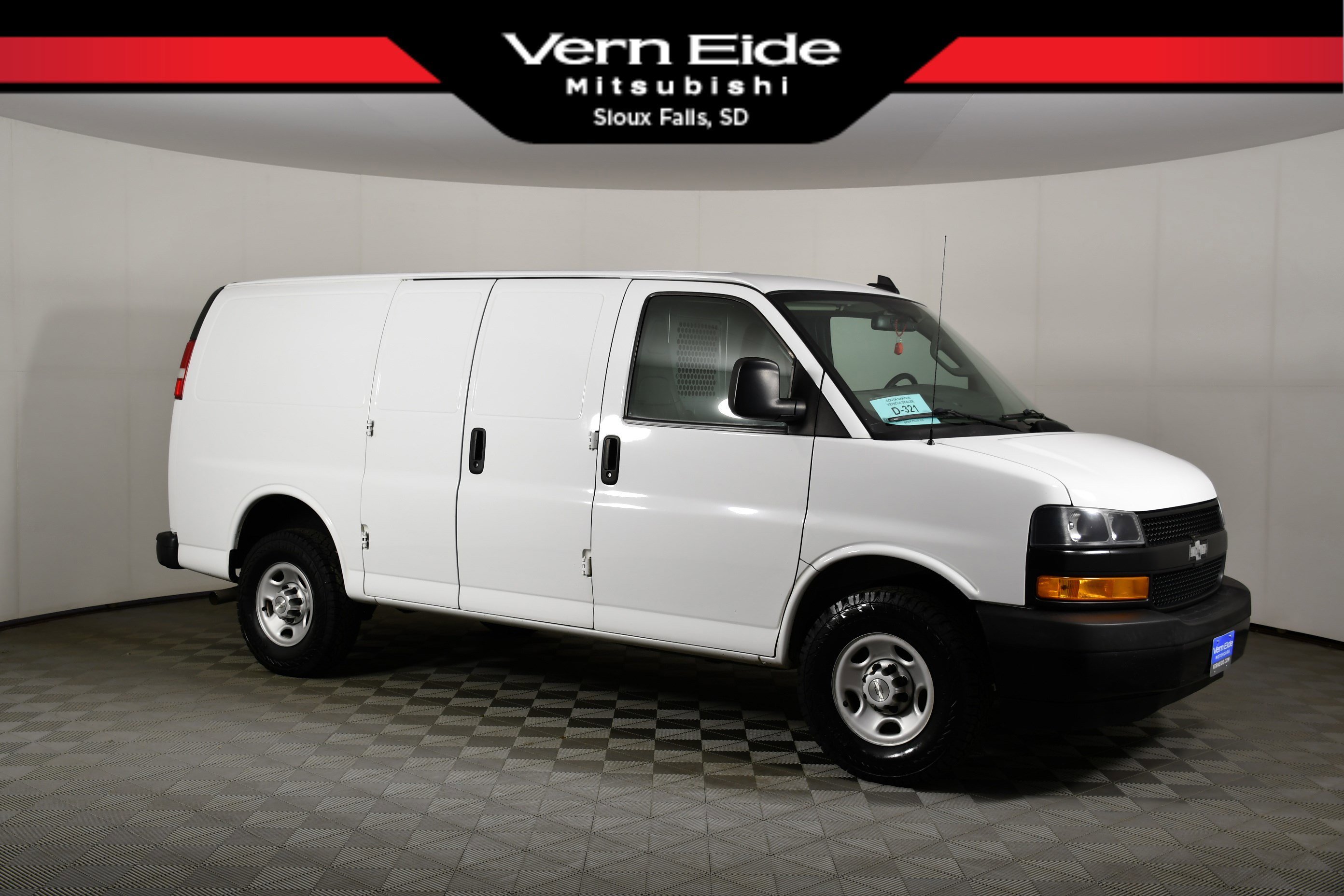2020 Chevrolet Express 2500 Work Van HD's photo
