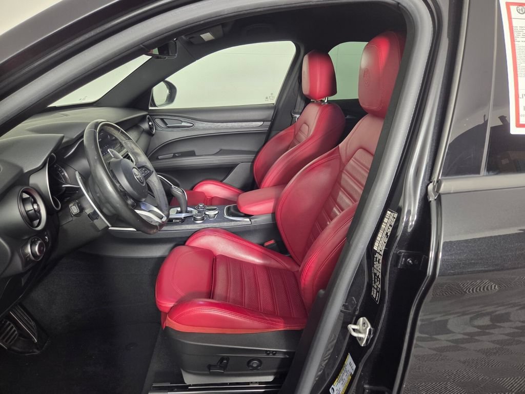 2023 Alfa Romeo Stelvio Sprint - Photo 8