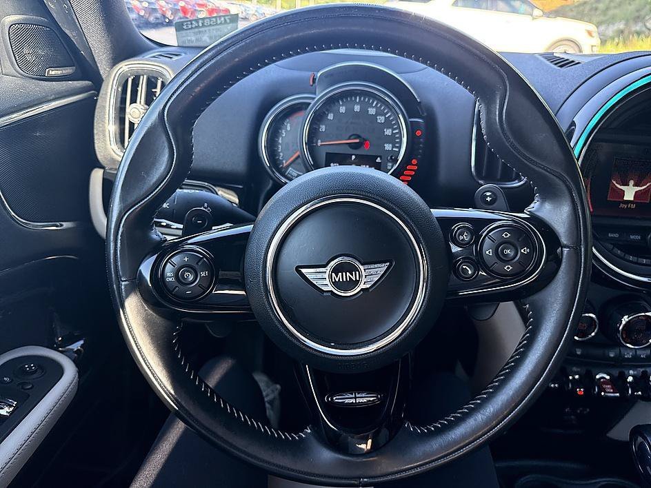 Used 2017 Melting Silver Metallic MINI Cooper S image 13